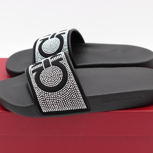 Salvatore Ferragamo Groove X Gancini Pool Slides - Picture 4 of 7